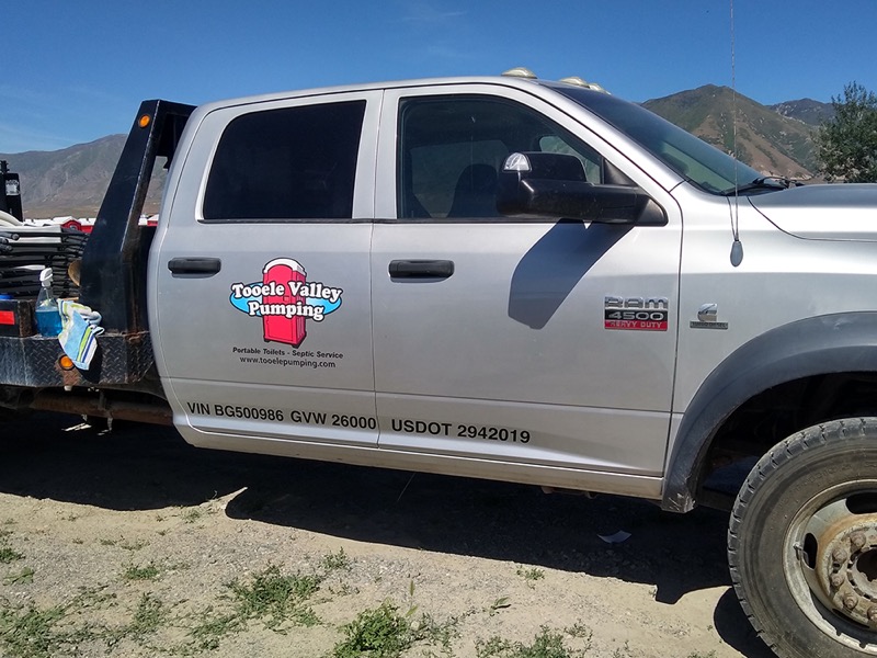 Tooele Valley Pumping – Fleet graphics production and installation